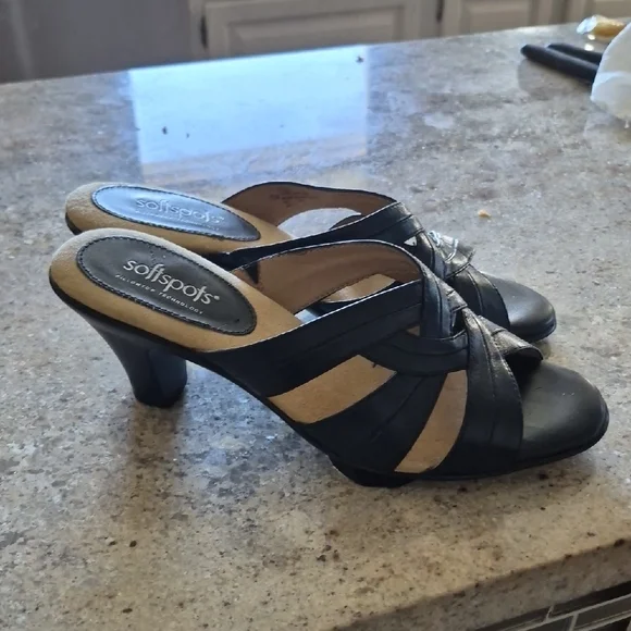 Softspots Women's Black Mules Leather - Picture 2 of 5